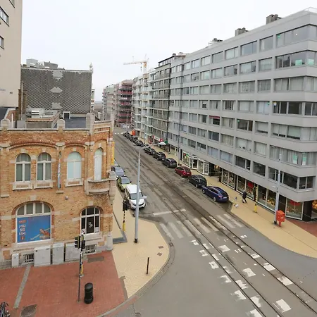 Decuman Spacious Family In