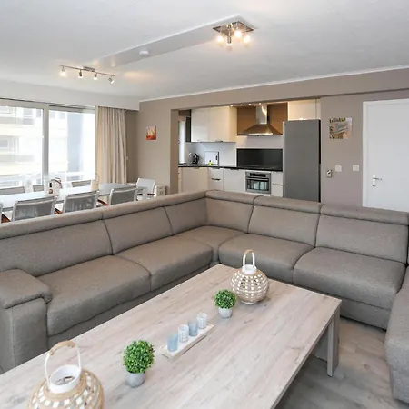 Decuman Spacious Family In Middelkerke
