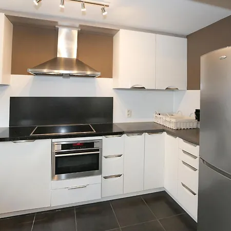 Lägenhet Spacious Coastal Retreat Middelkerke