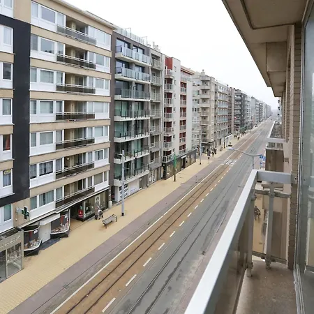Spacious Coastal Retreat Lägenhet Middelkerke