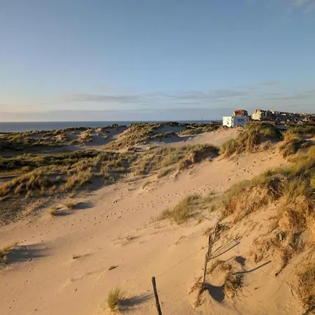 Spacious Coastal Retreat